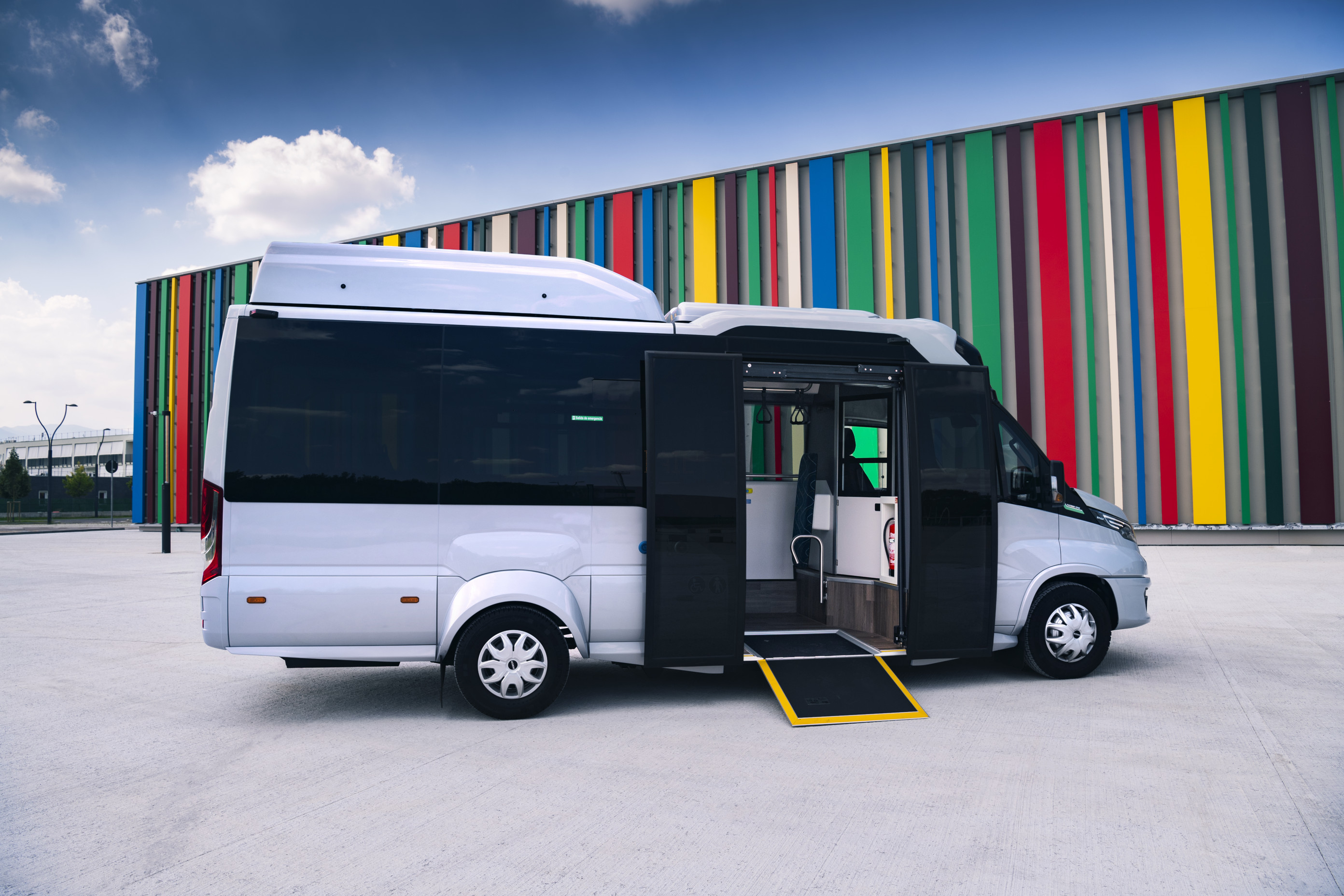 IVECO Daily Fourgon - COVI Camions et Bus